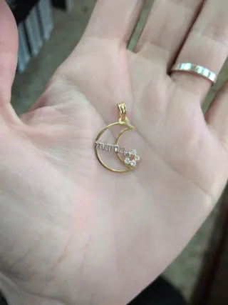 Colgante Luna Mamá Oro 18k