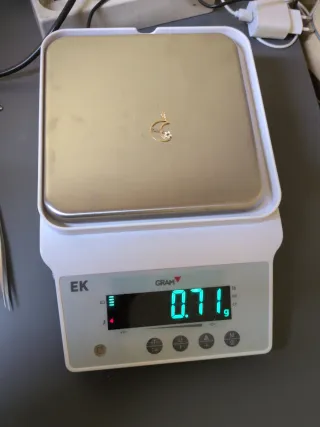 Colgante Luna Mamá Oro 18k