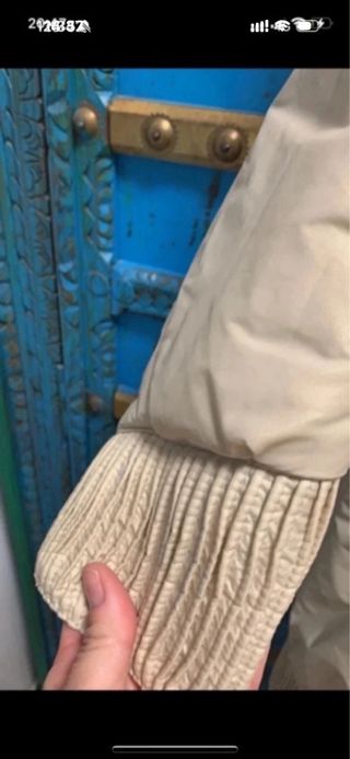 Piumino donna champagne con collo ampio