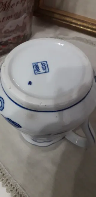 Caraffa in porcellana