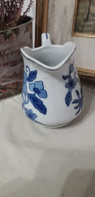 Caraffa in porcellana