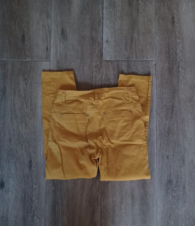 Pantalón dama talla S color amarillo
