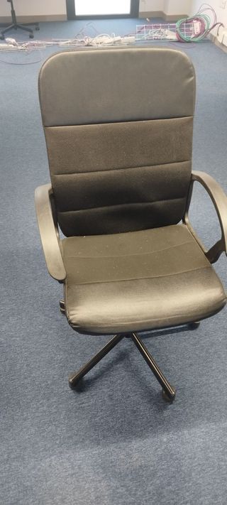 Silla de Oficina Negra