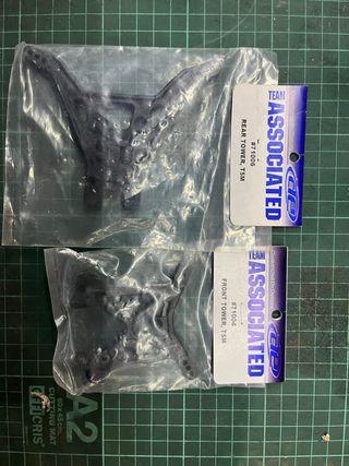 Team Associated T5M Torretas Delanteras y Traseras