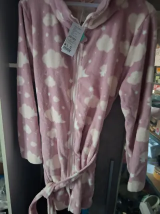 Bata polar nube y estrella talla L