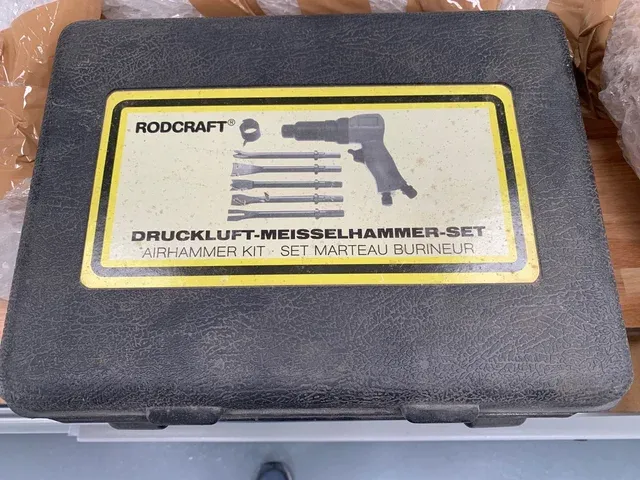 Kit martillo de impacto marca RODCRAFT.