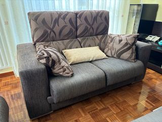 2 Sofás Abatibles Marrón y Gris