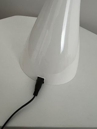 Lámpara de escritorio moderna