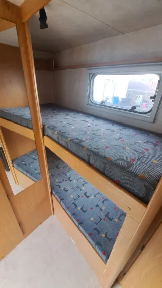 Capuchina Blu Camp Sky 400 6 Plazas