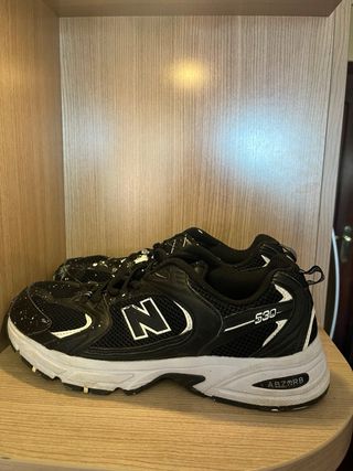 New Balance 530 Negras