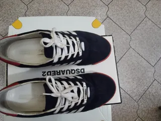 Scarpe DSQUARED2 nere e rosse Parallele