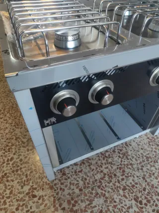 Cocina Industrial 4 Fuegos Gas