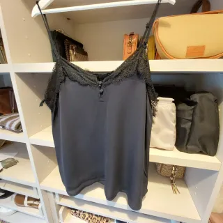 Top Mango Negro Encaje