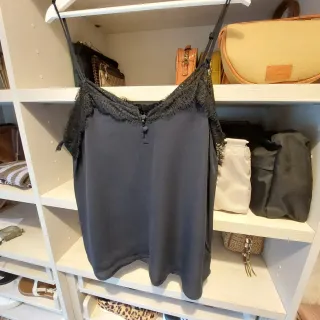 Top Mango Negro Encaje