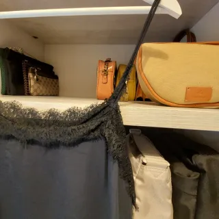 Top Mango Negro Encaje