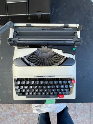 Olivetti Lettera 12 Máquina de Escribir