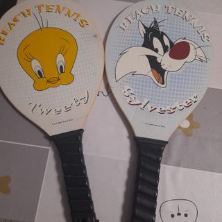 Palas de madera para ping-pong y palas de playa.