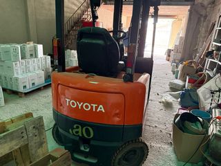 Carretilla Eléctrica 1.200 kg