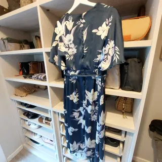 Vestido floral azul y morado