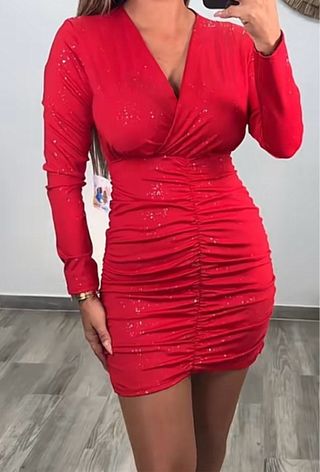 Vestido mini rojo con brillos