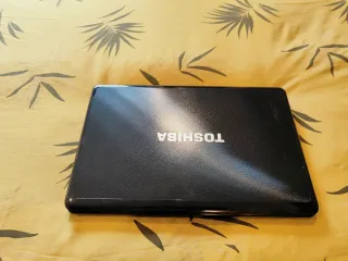 OFERTA Portátil Toshiba Satellite A660-1EM