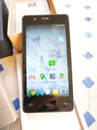 Teléfono BQ Aquaris E4.5   8GB   1GB   Quad Core