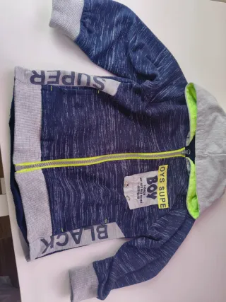 Salopette in denim con tasche