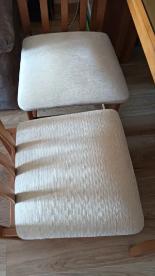 Mesa de comedor extensible con 4 sillas