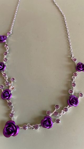 Collar y pendientes plata con flores moradas