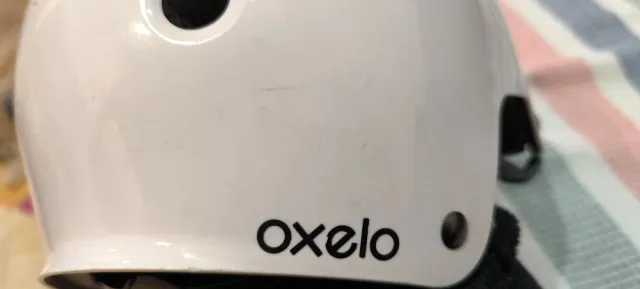 Patinete Oxelo para niños y adultos Con casco.