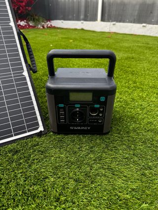 Placa solar con batería portátil