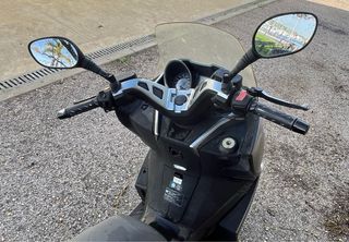 Kawasaki J300 Scooter Gris