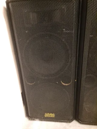 Altavoces 215 Negros