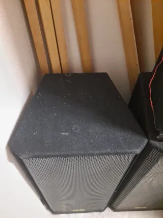 Altavoces 215 Negros