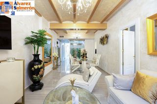 Piso en venta en Centro - Sagrario en Granada