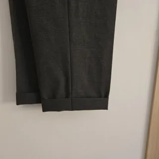 Traje de hombre gris