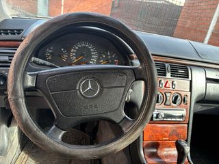 Mercedes-Benz Elegance 1995