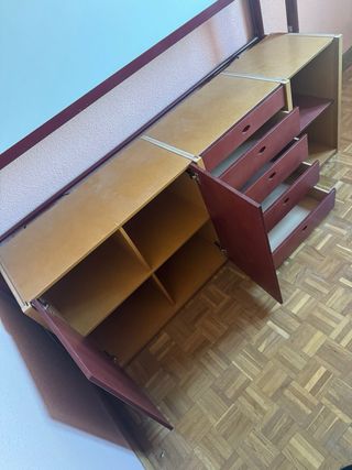 Cama litera plegable con pizarra y mueble modular