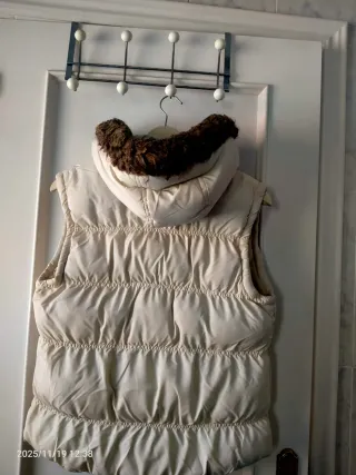 Chaleco Vintel Talla 44 Beige con Capucha