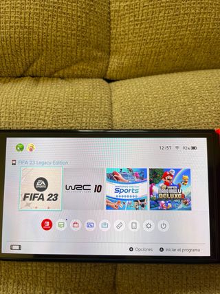 Nintendo Switch oled Azul y Rojo + juegos