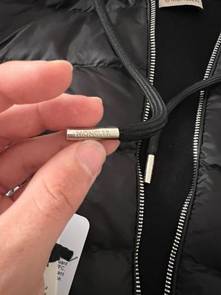 Moncler Cardigan Negro y Blanco