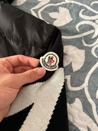 Moncler Cardigan Negro y Blanco