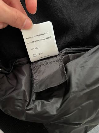 Moncler Cardigan Negro y Blanco