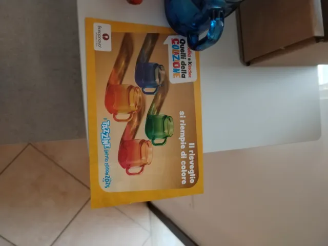 4 tazzine Nutella nuove in confezione originale.