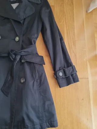 Gabardina forrada mujer negra. Talla M-L