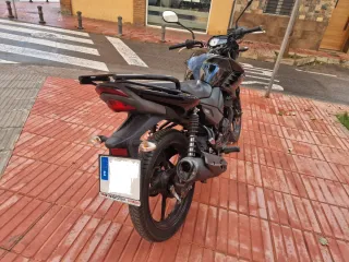 Yamaha YS 125