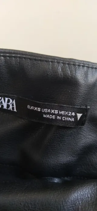 Mono efecto piel Zara Talla XS