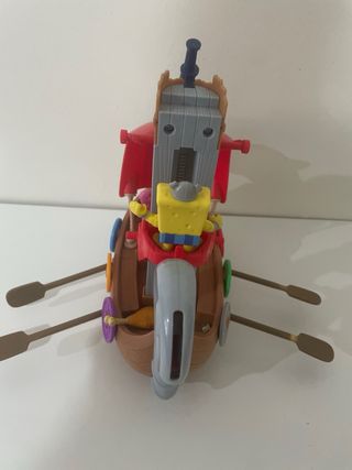 Barco de Bob Esponja con figuras