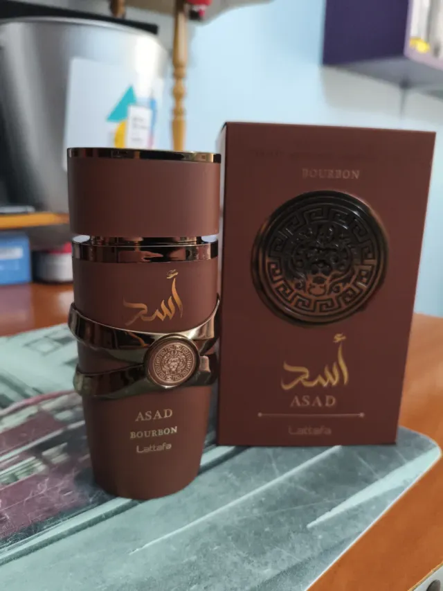 Lattafa Asad Bourbon Perfume Marrón Dorado