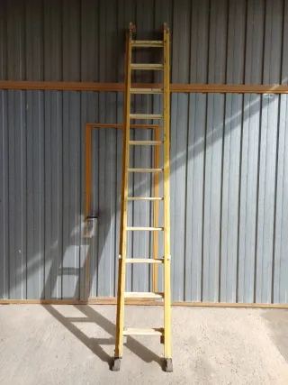 Escalera extensible manual fibra de vidrio